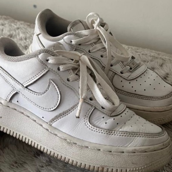 Nike AF1 Sz. 4Y or ladies 6 - Picture 1 of 4